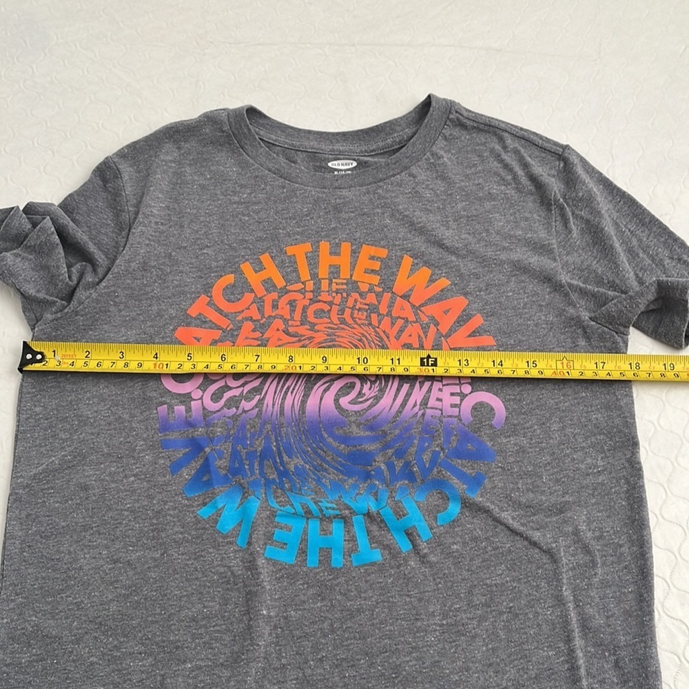 Old Navy gray multicolor rainbow catch the wave short sleeve graphic t-shirt - Picture 4 of 6